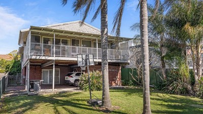 Wallsend (1) - Wallsend - Fringerush, NSW Image 3
